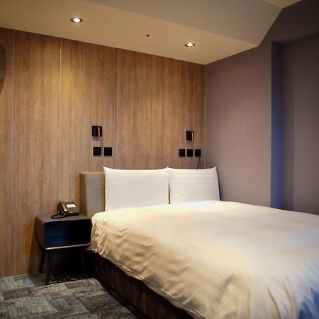 Roaders Plus Hotel - Taipei Station Bilik gambar