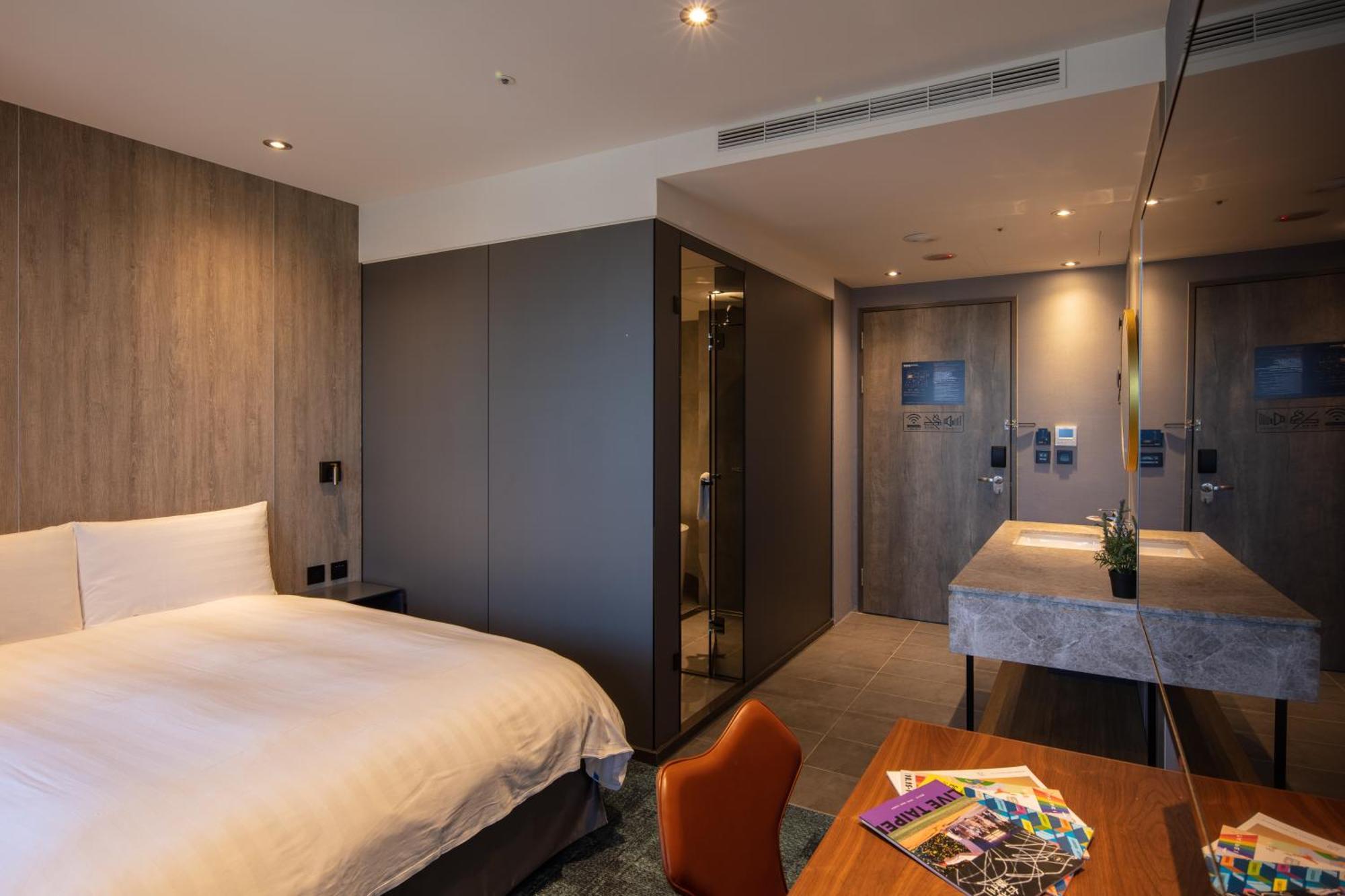 Roaders Plus Hotel - Taipei Station Bilik gambar