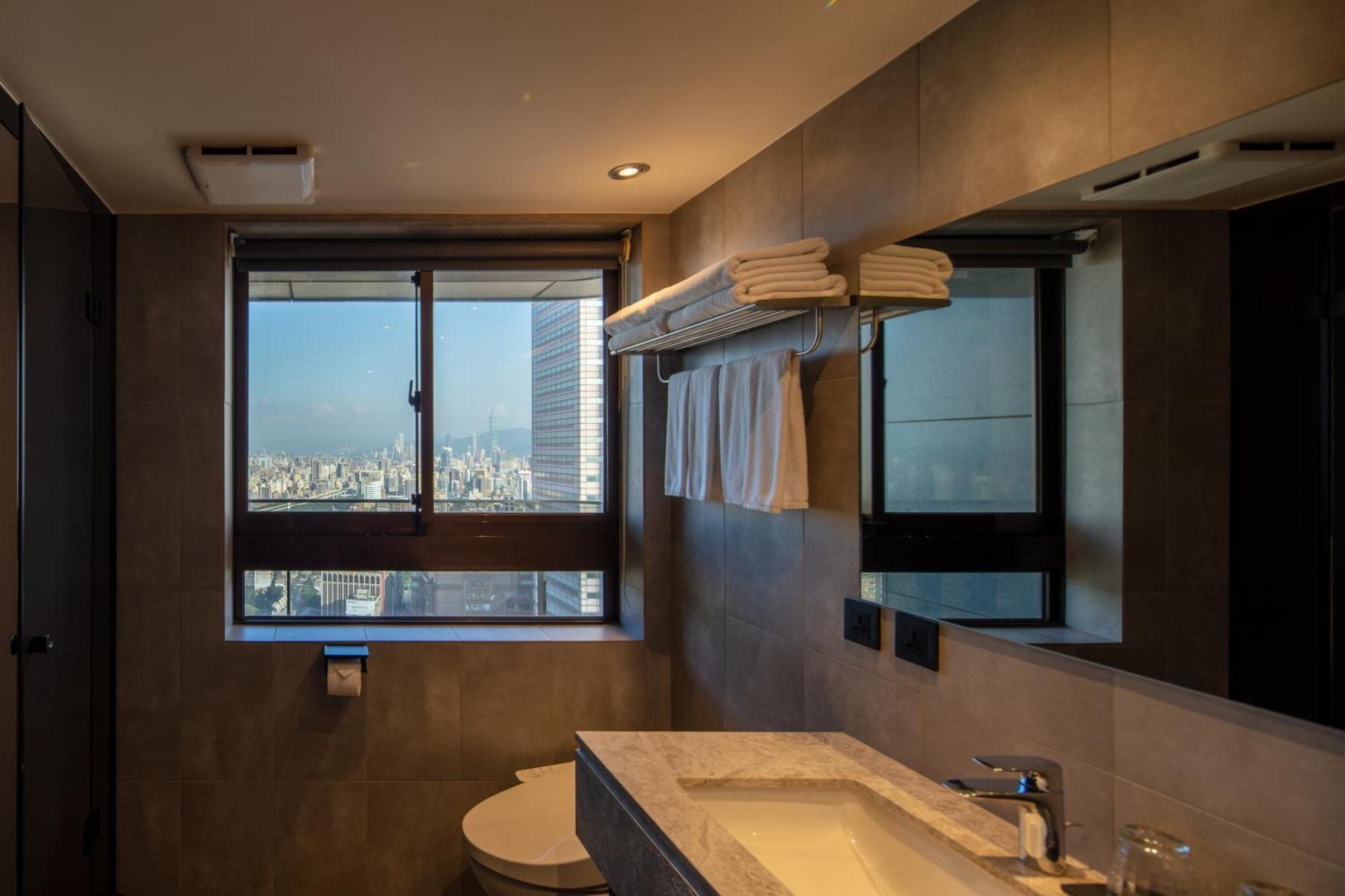 Roaders Plus Hotel - Taipei Station Bilik gambar