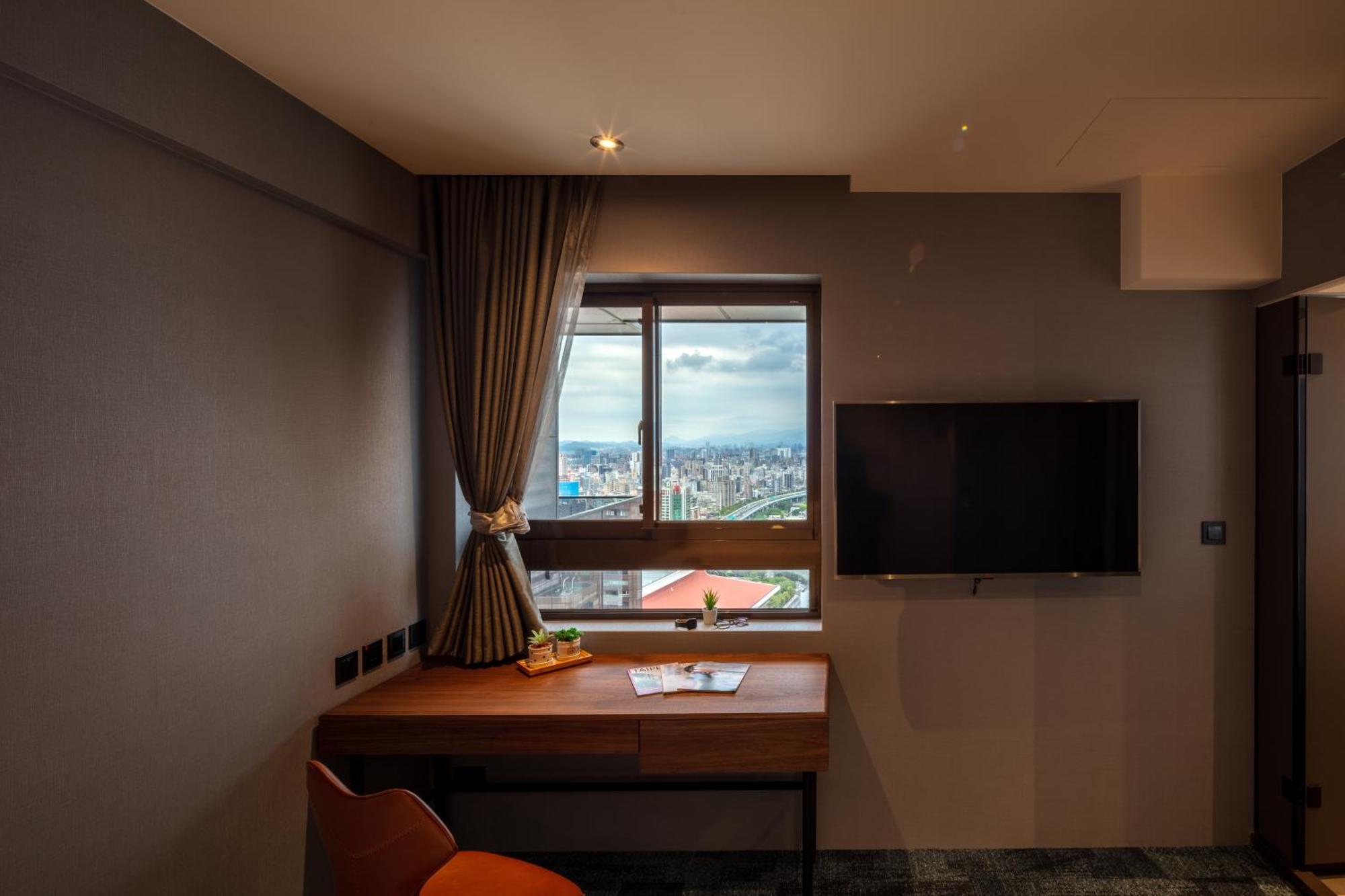 Roaders Plus Hotel - Taipei Station Bilik gambar