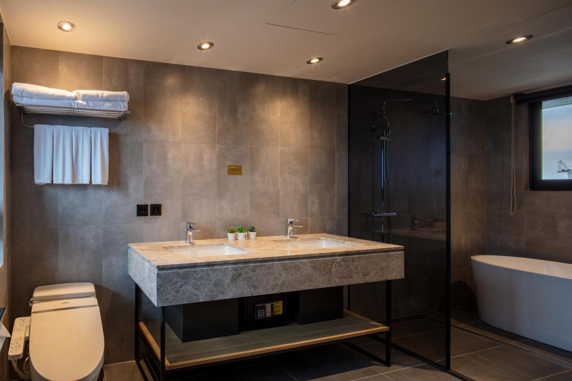 Roaders Plus Hotel - Taipei Station Bilik gambar